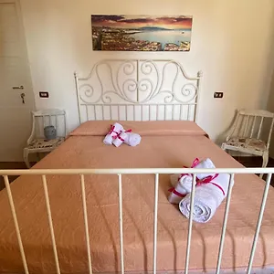 Napul'e Bed and breakfast