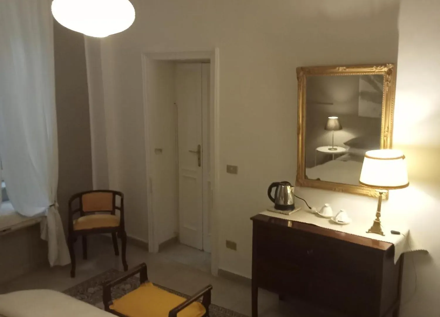 Bed and Breakfast Altera Domus Neapol